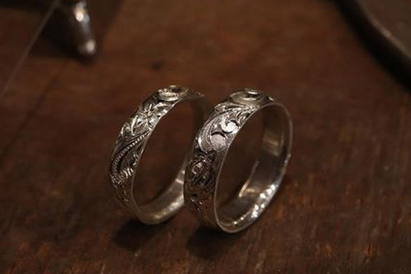 オリジナリティに溢れたプラチナの結婚指輪