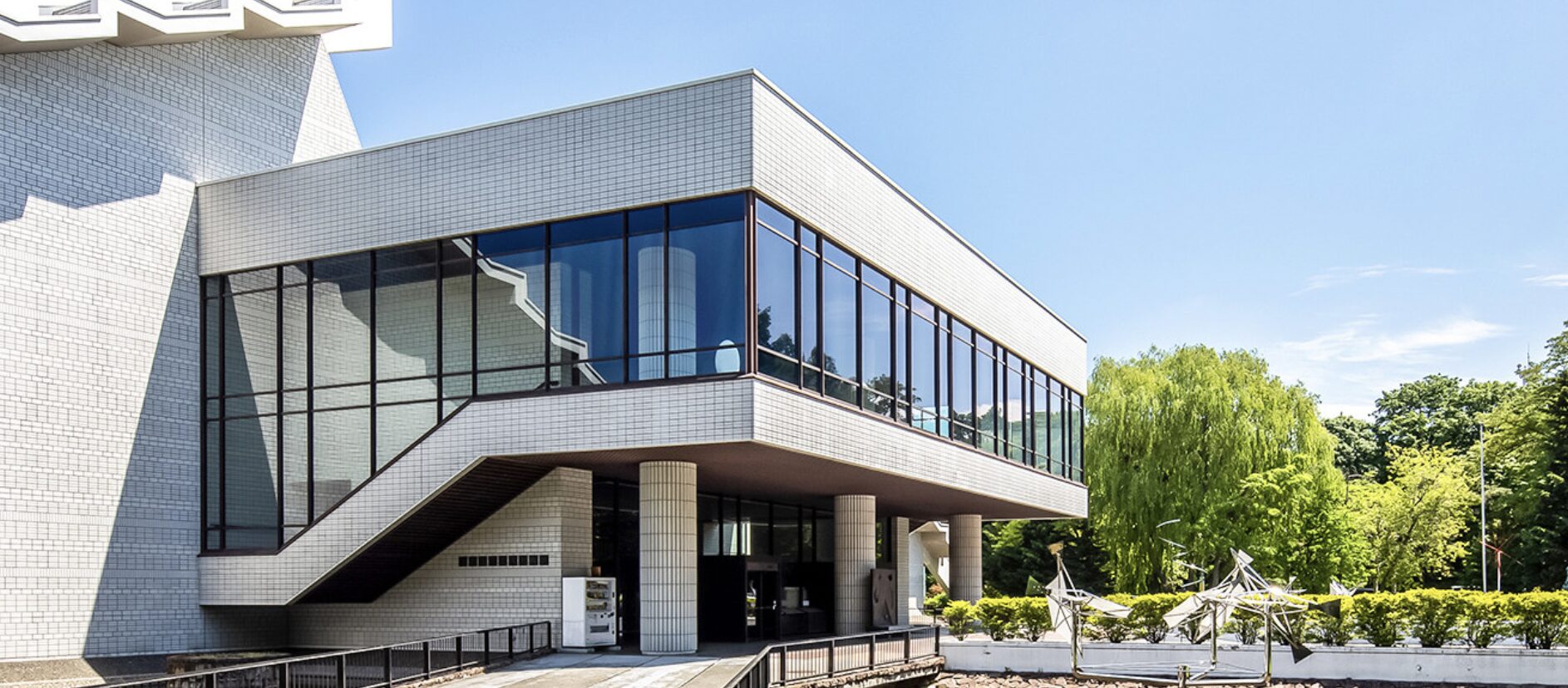 北海道立近代美術館