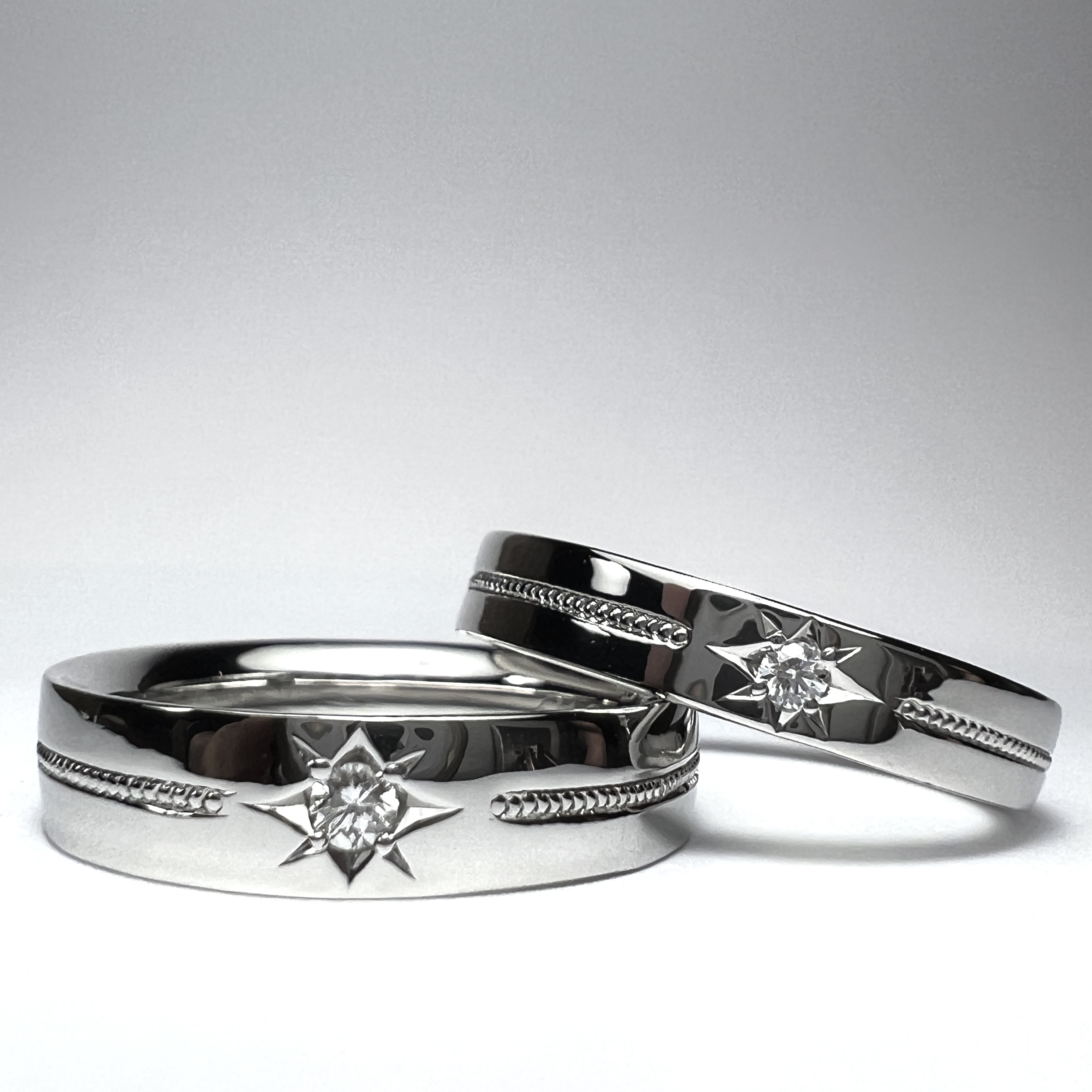 結婚指輪（彫金工法）ダイヤモンド五光留めミル打ち鏡面